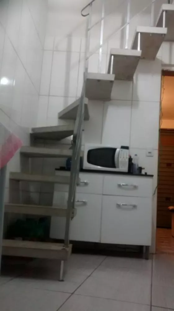 Casa à venda com 2 quartos, 40m² - Foto 2