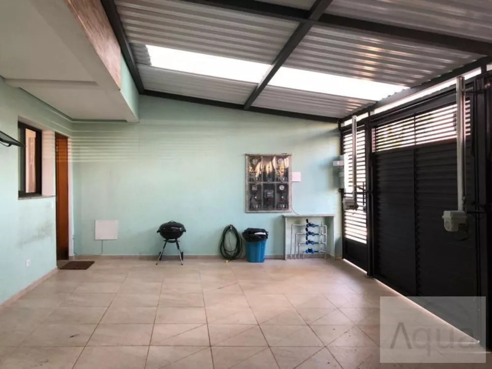 Apartamento à venda com 2 quartos, 67m² - Foto 2