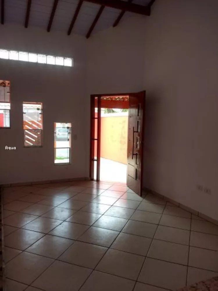 Casa à venda com 2 quartos, 160m² - Foto 3