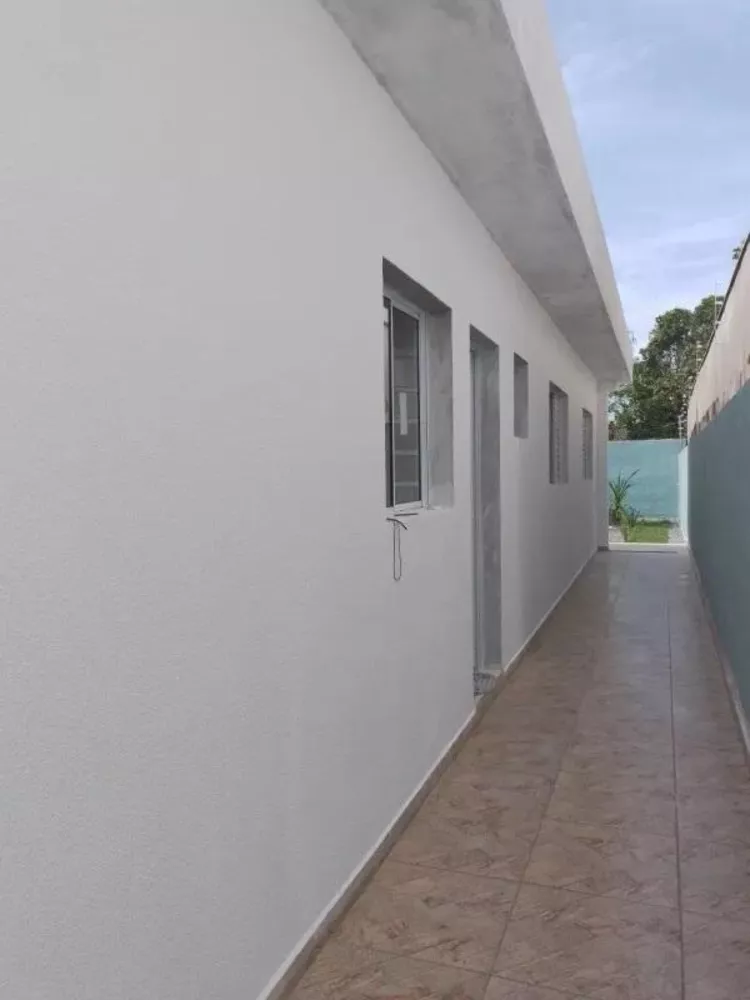 Casa à venda com 2 quartos, 130m² - Foto 3