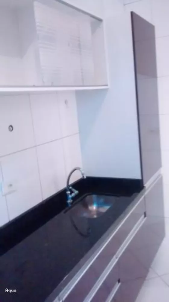 Apartamento à venda com 3 quartos, 96m² - Foto 4