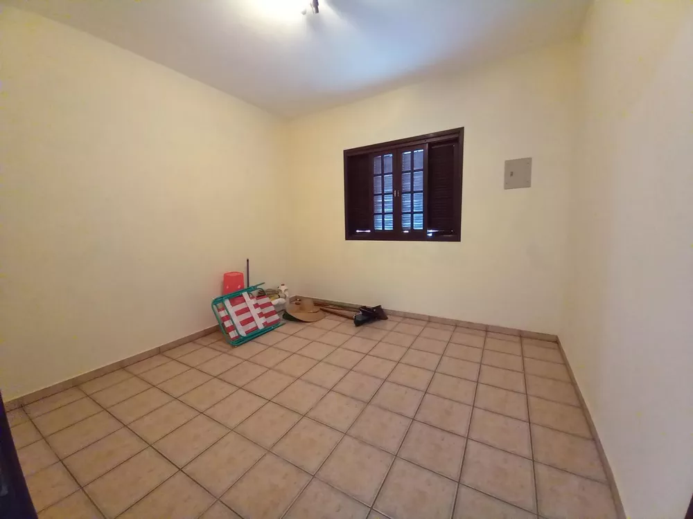 Casa à venda com 2 quartos, 150m² - Foto 2