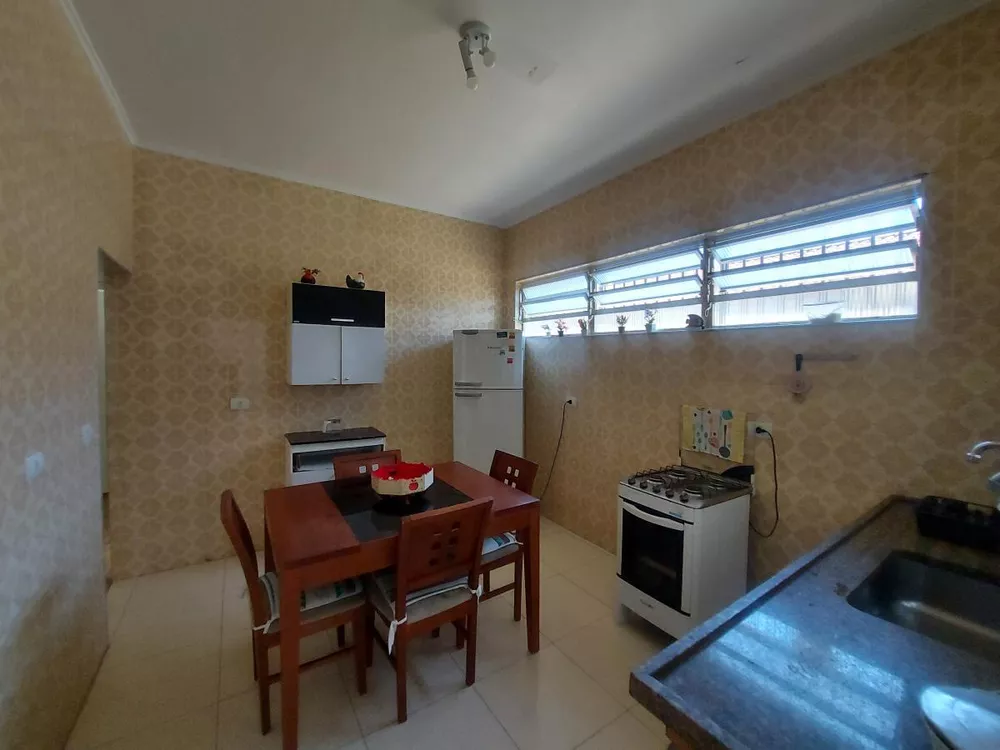 Casa à venda com 2 quartos, 240m² - Foto 4