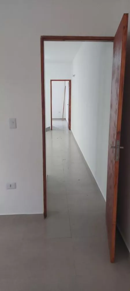 Casa à venda com 2 quartos, 160m² - Foto 4