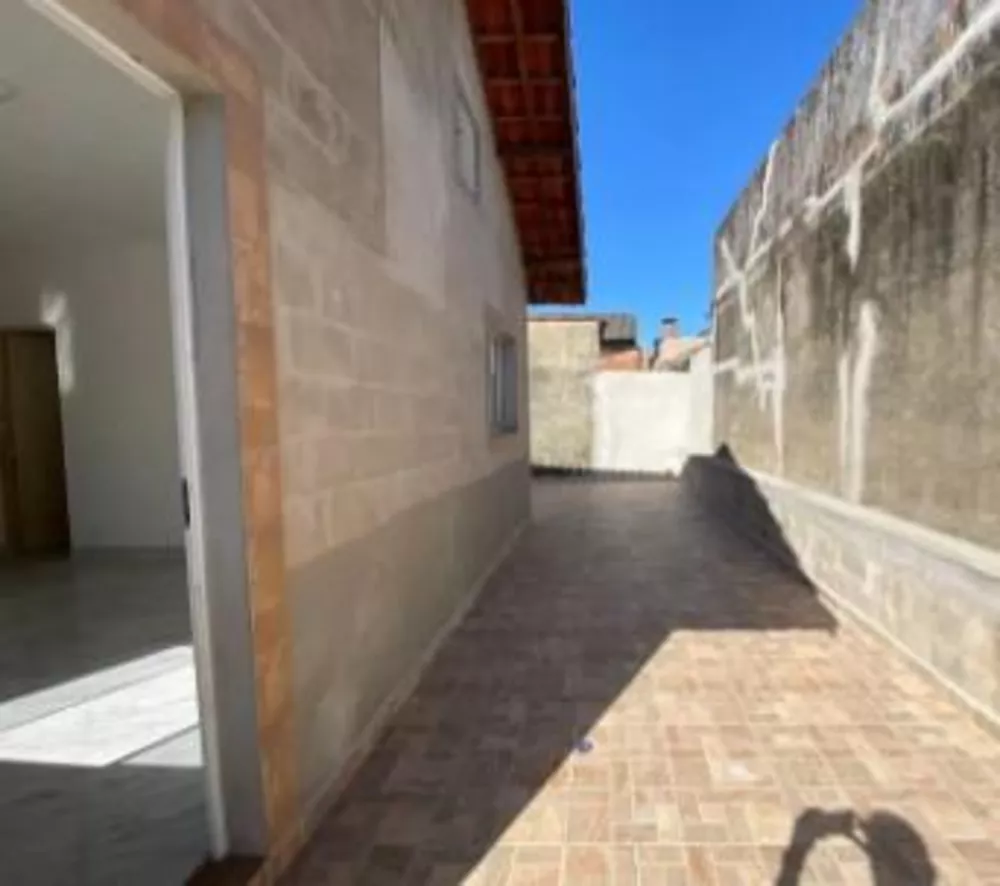 Casa à venda com 2 quartos, 147m² - Foto 4