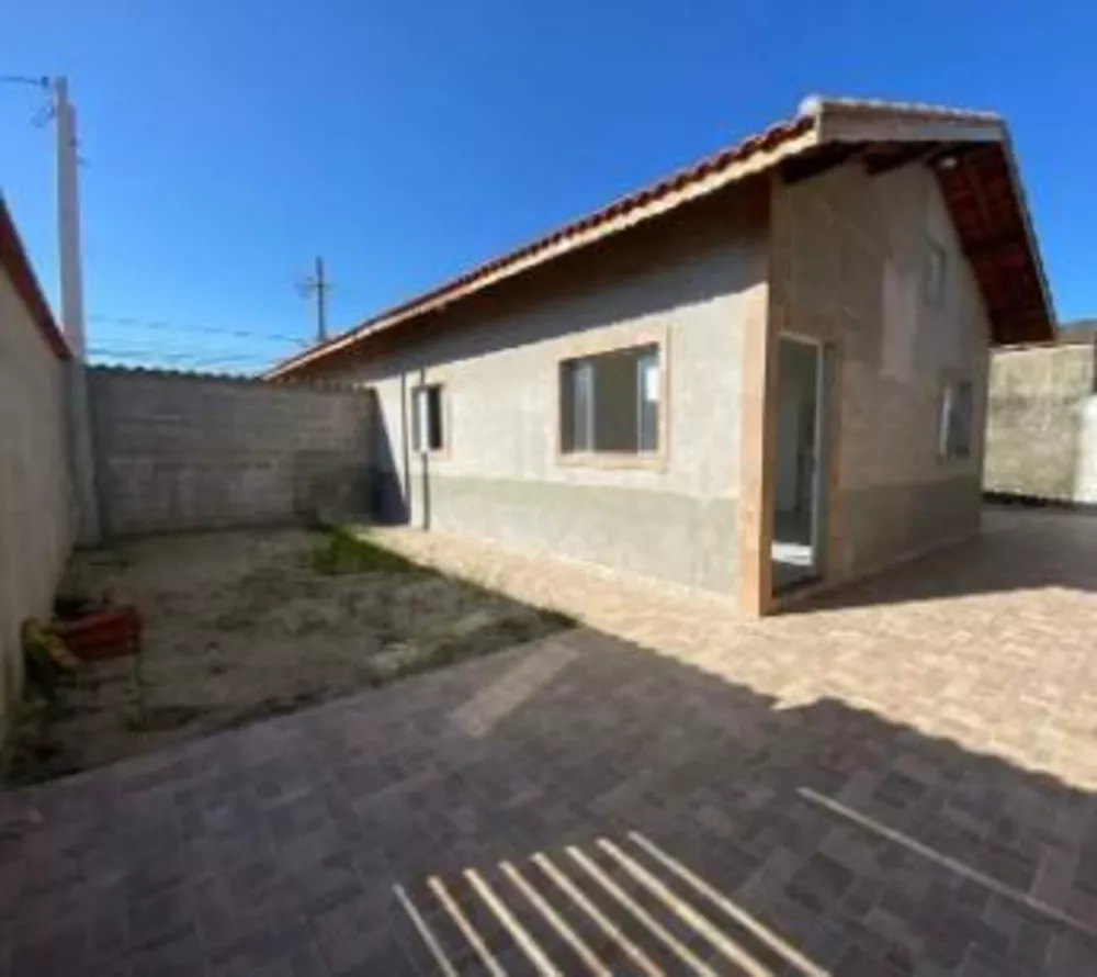 Casa à venda com 2 quartos, 147m² - Foto 2