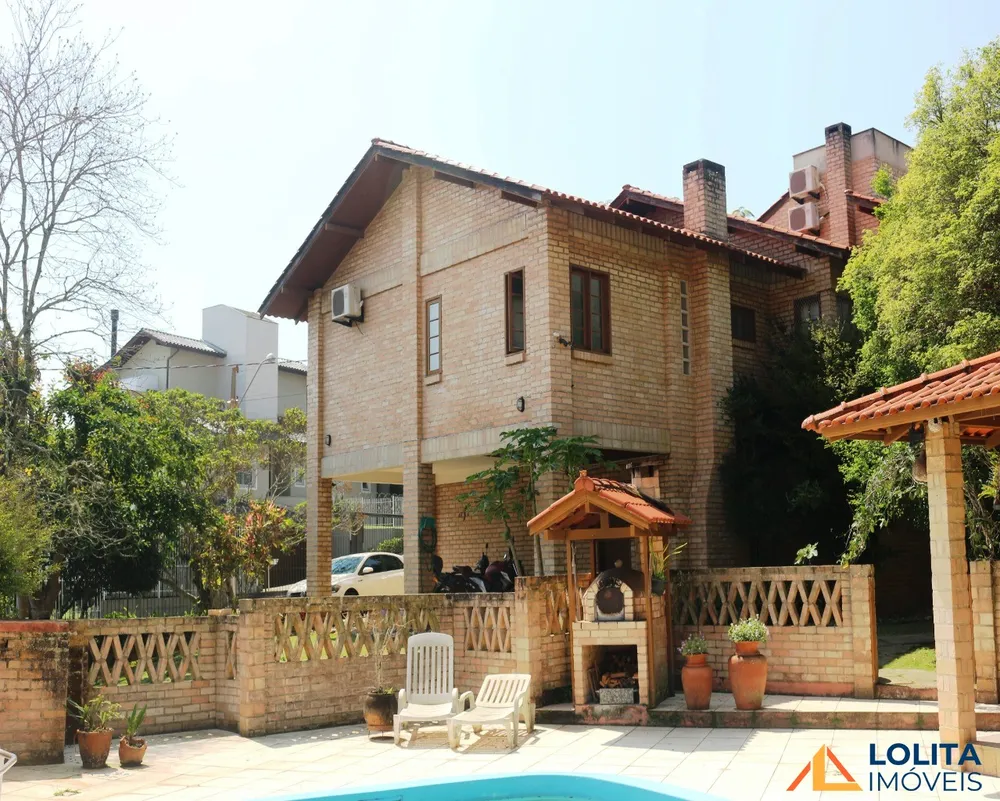 Casa, 3 quartos, 260 m² - Foto 1