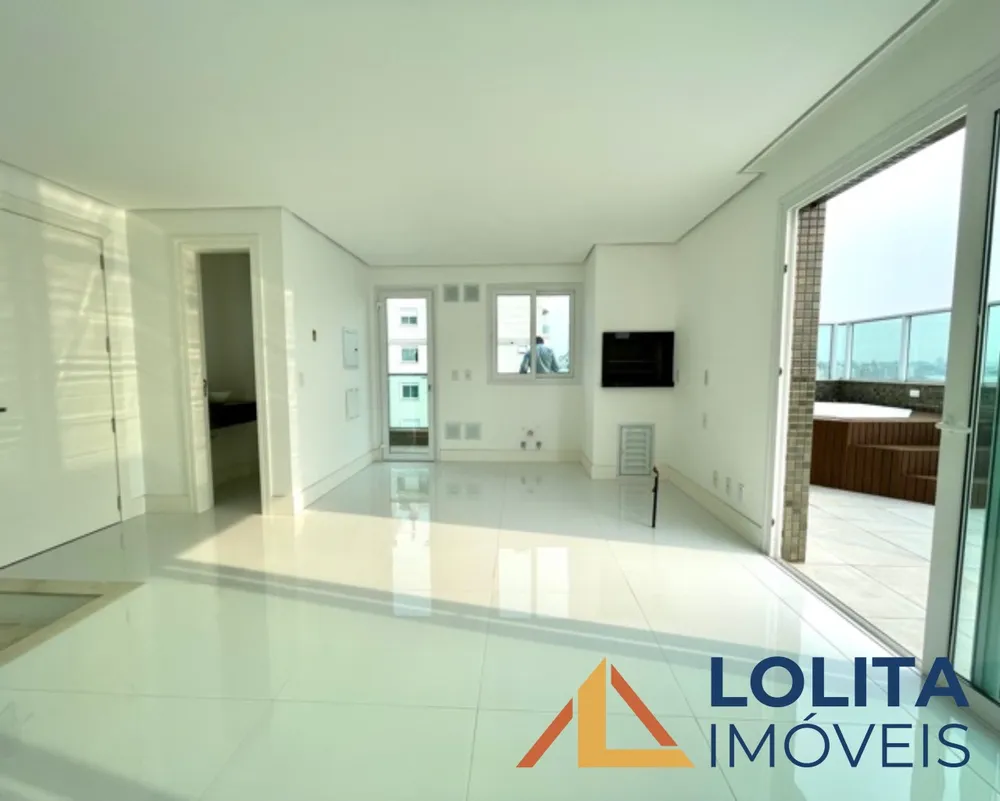 Cobertura, 4 quartos, 244 m² - Foto 2
