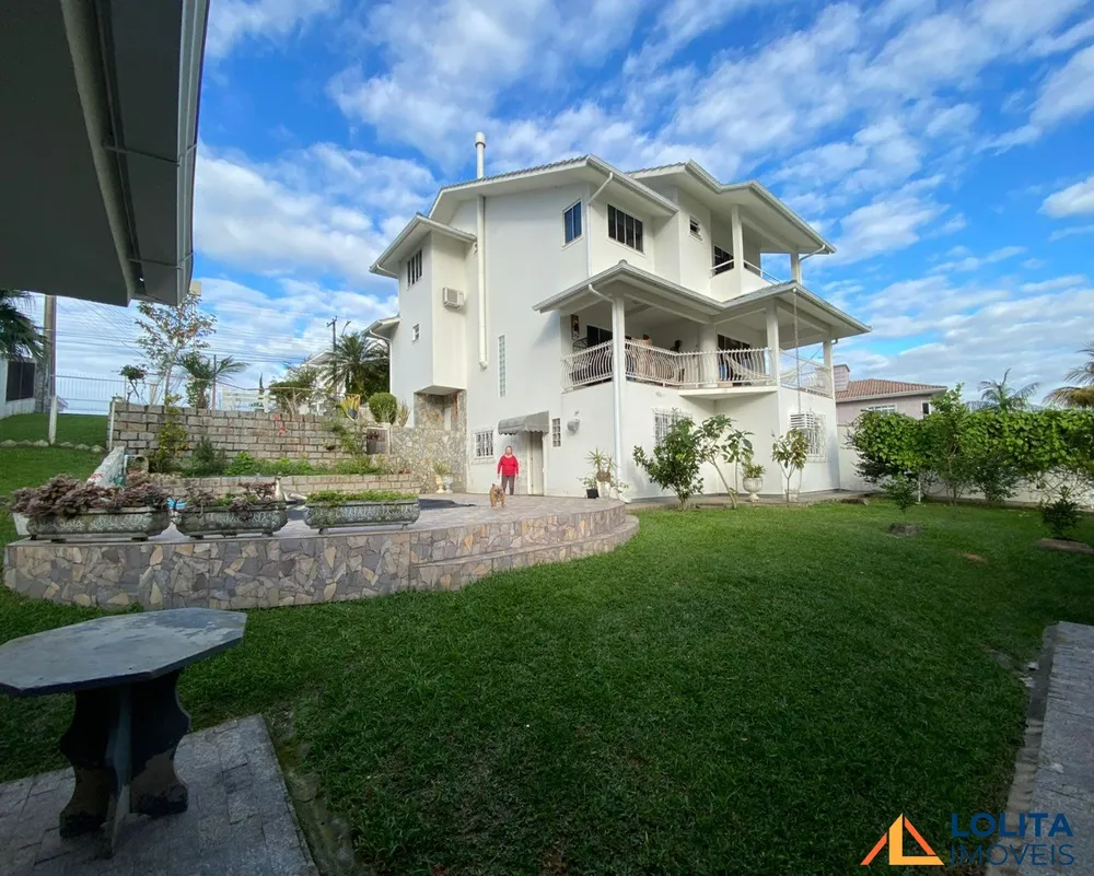 Casa, 4 quartos, 358 m² - Foto 2