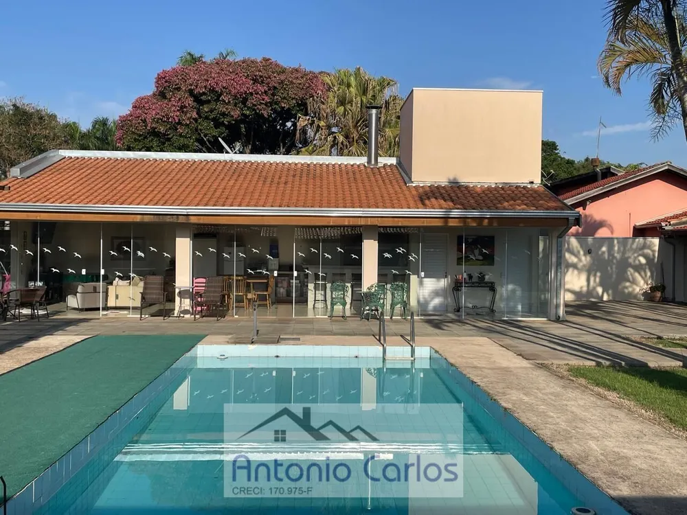 Chácara, 3 quartos, 1578 m² - Foto 1