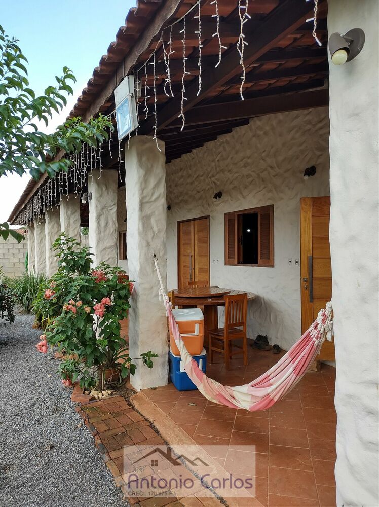 Chácara, 3 quartos, 920 m² - Foto 1