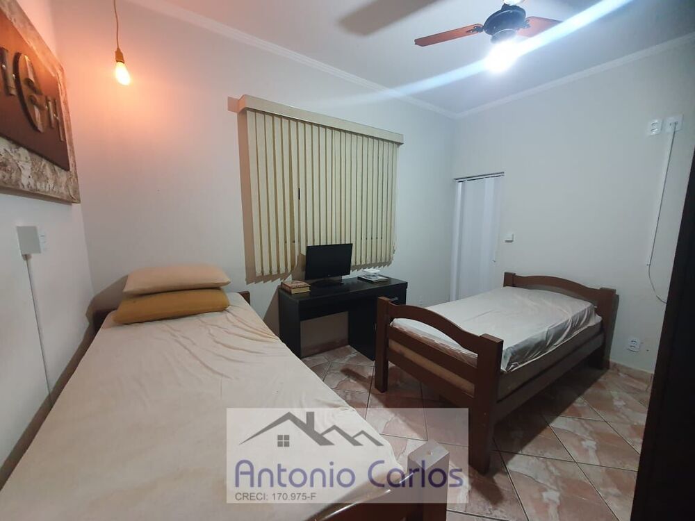 Chácara à venda com 3 quartos, 1107m² - Foto 15