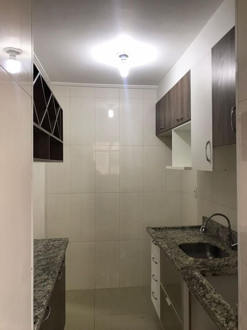 Apartamento à venda com 2 quartos, 45m² - Foto 1