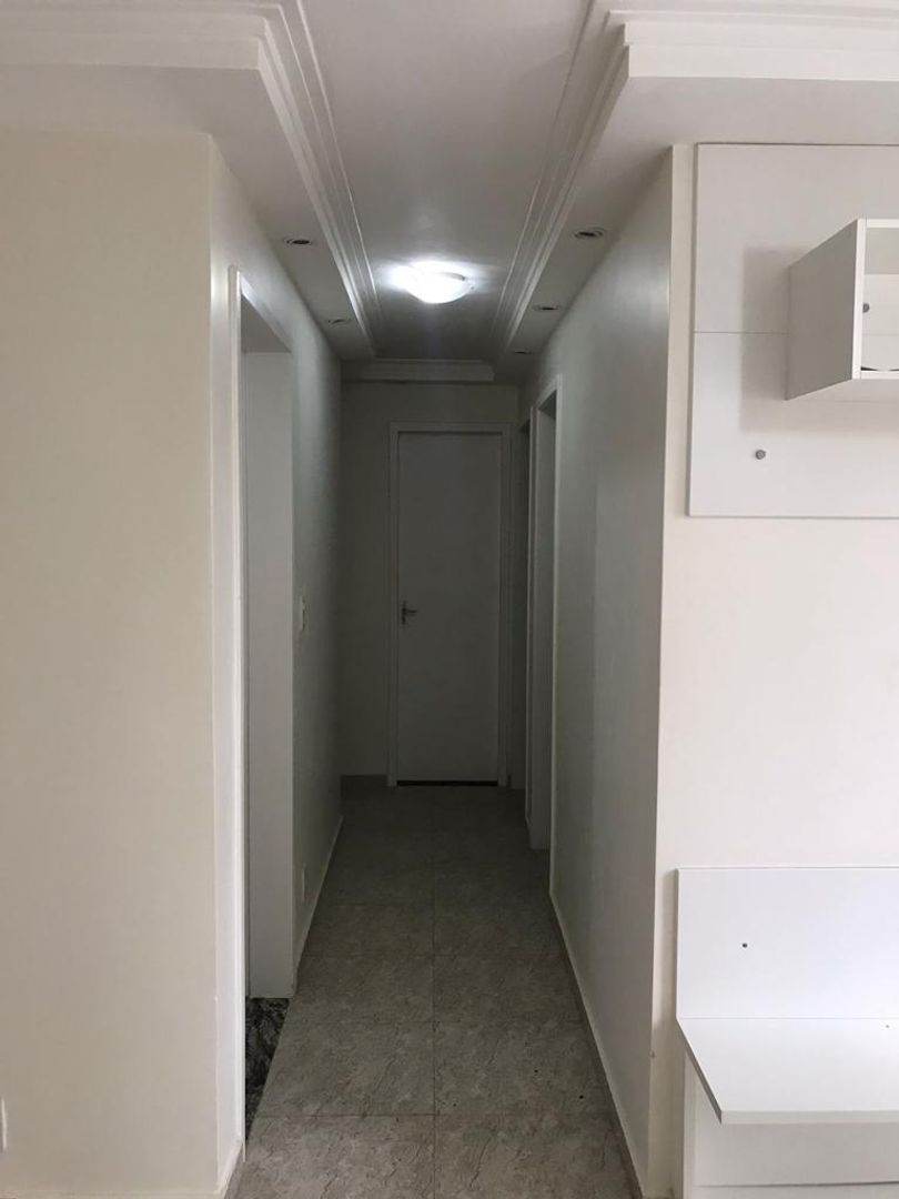 Apartamento à venda com 2 quartos, 45m² - Foto 2