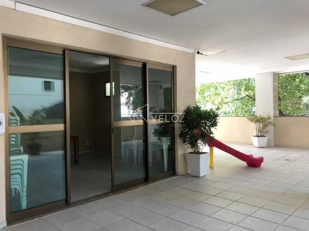 Cobertura, 3 quartos, 191 m² - Foto 2