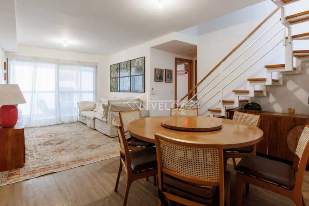 Cobertura, 3 quartos, 252 m² - Foto 3