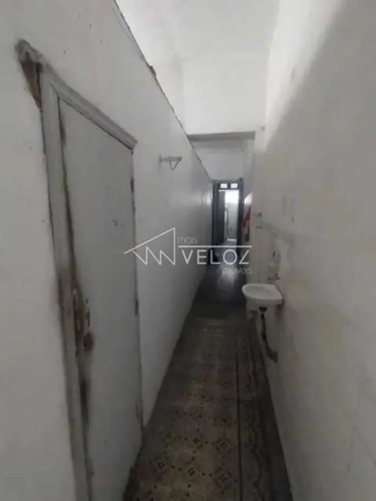 Sobrado, 8 quartos, 216 m² - Foto 2