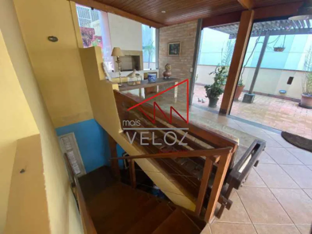 Cobertura, 3 quartos, 240 m² - Foto 2