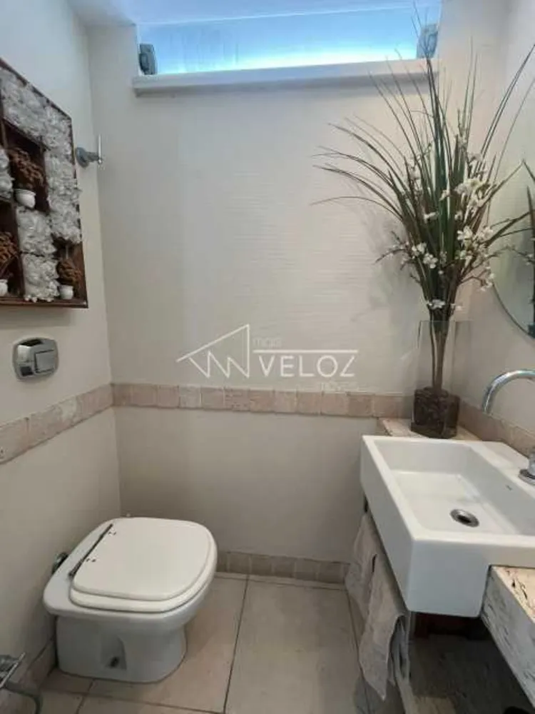 Cobertura, 3 quartos, 220 m² - Foto 1