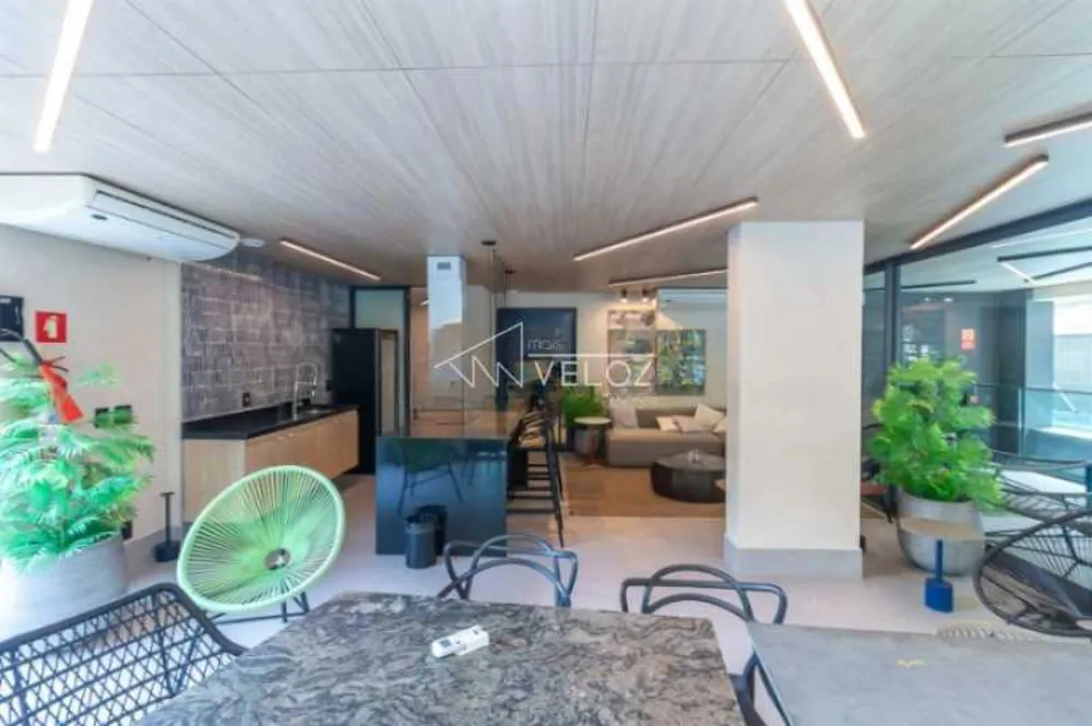 Cobertura, 3 quartos, 197 m² - Foto 4