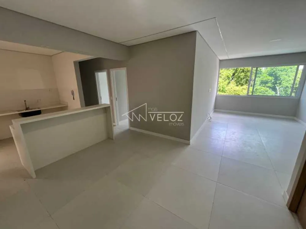 Apartamento, 3 quartos, 130 m² - Foto 2