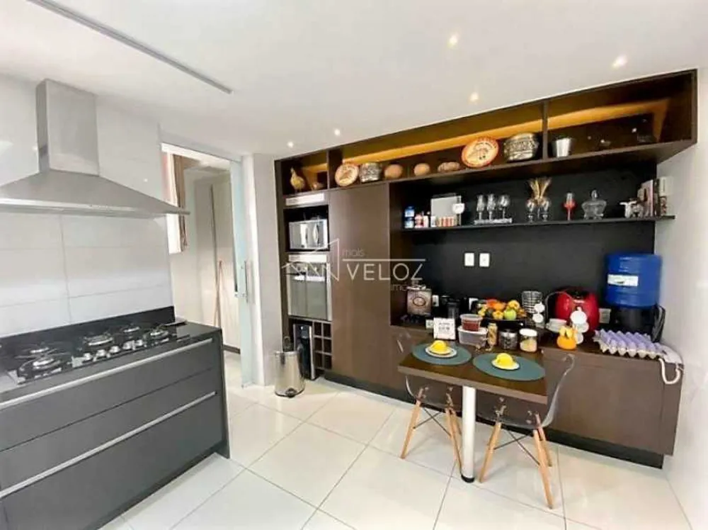 Apartamento, 3 quartos, 130 m² - Foto 1