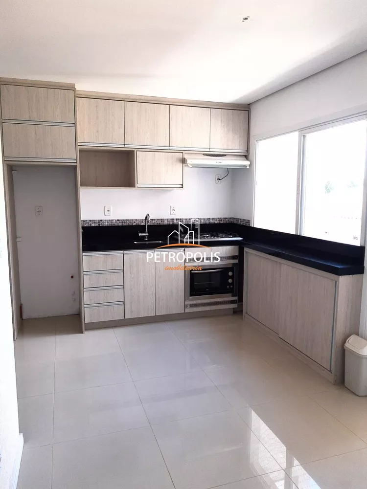 Apartamento à venda com 2 quartos, 69m² - Foto 3