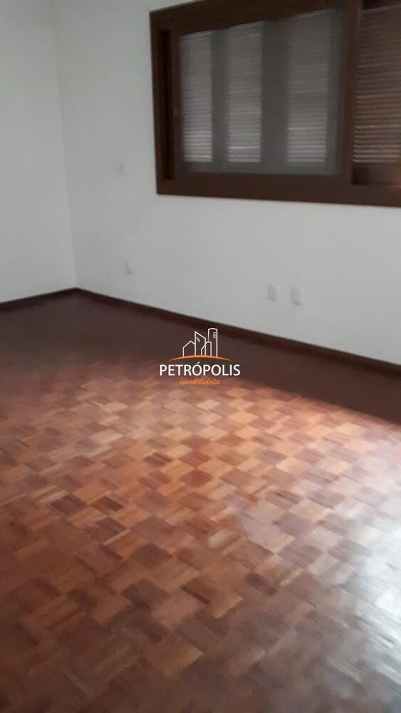Apartamento à venda com 5 quartos, 220m² - Foto 3