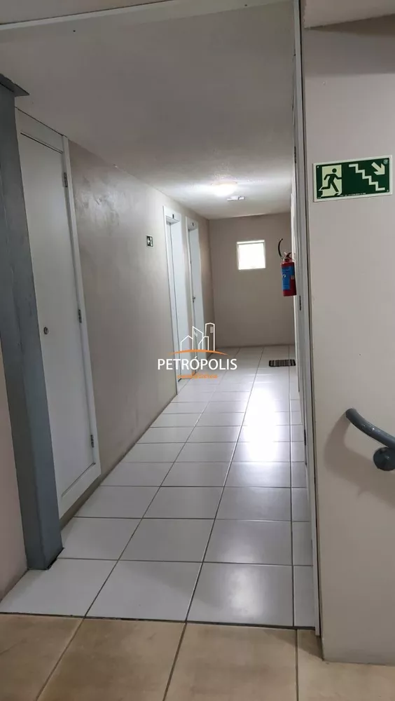 Apartamento à venda com 2 quartos, 66m² - Foto 4