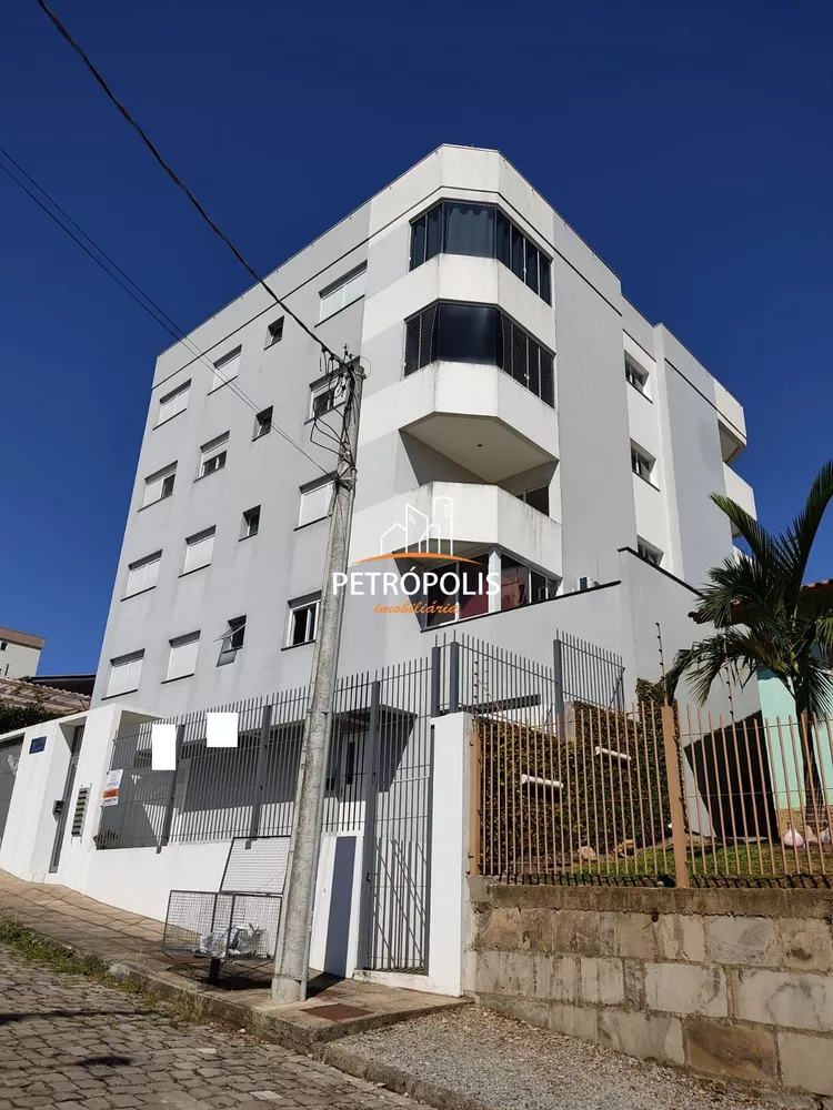 Apartamento à venda com 3 quartos, 90m² - Foto 1