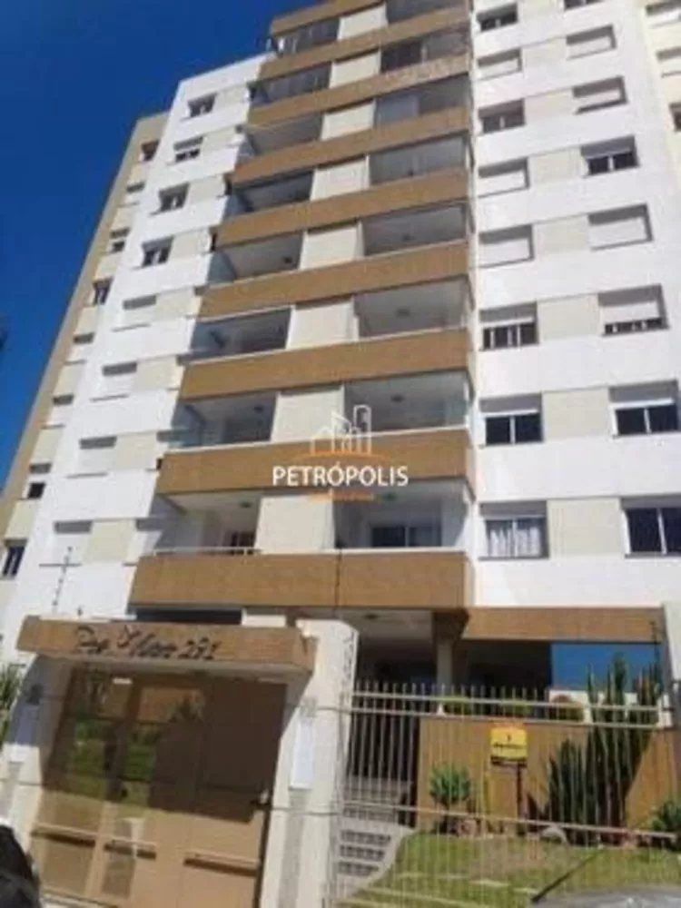 Apartamento à venda com 3 quartos, 141m² - Foto 1