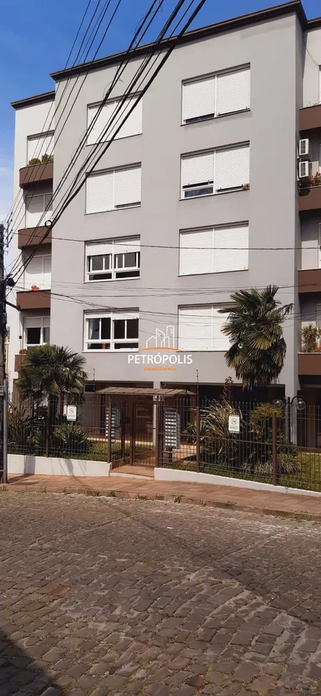 Apartamento à venda com 3 quartos, 106m² - Foto 1