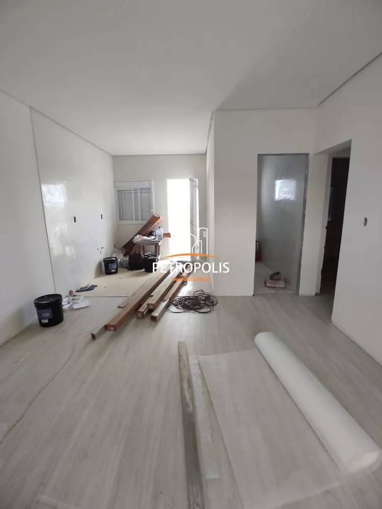 Apartamento à venda com 2 quartos, 65m² - Foto 2