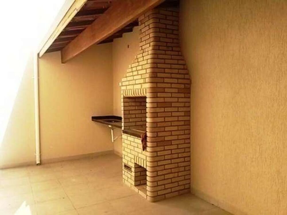 Sobrado à venda com 3 quartos, 180m² - Foto 1