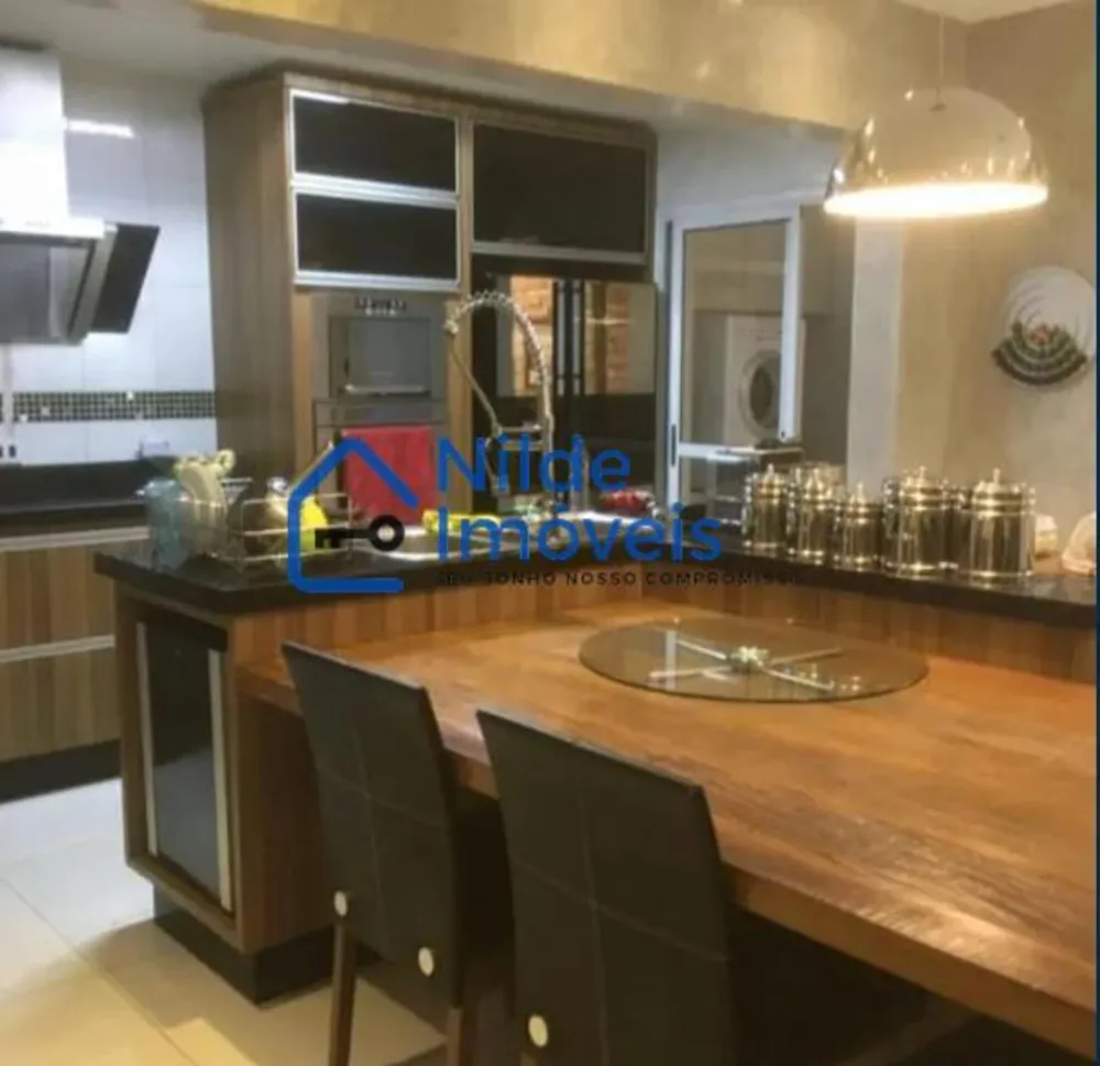 Casa, 4 quartos, 240 m² - Foto 9