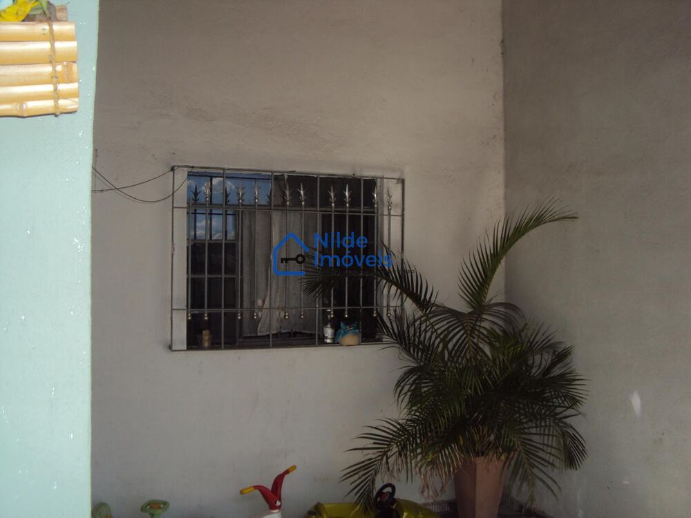 Casa, 4 quartos, 130 m² - Foto 1