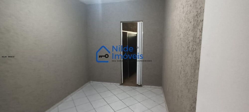 Casa à venda com 2 quartos, 117m² - Foto 4