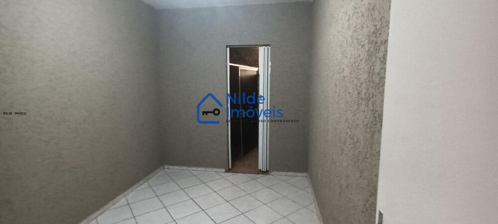 Casa à venda com 2 quartos, 117m² - Foto 2