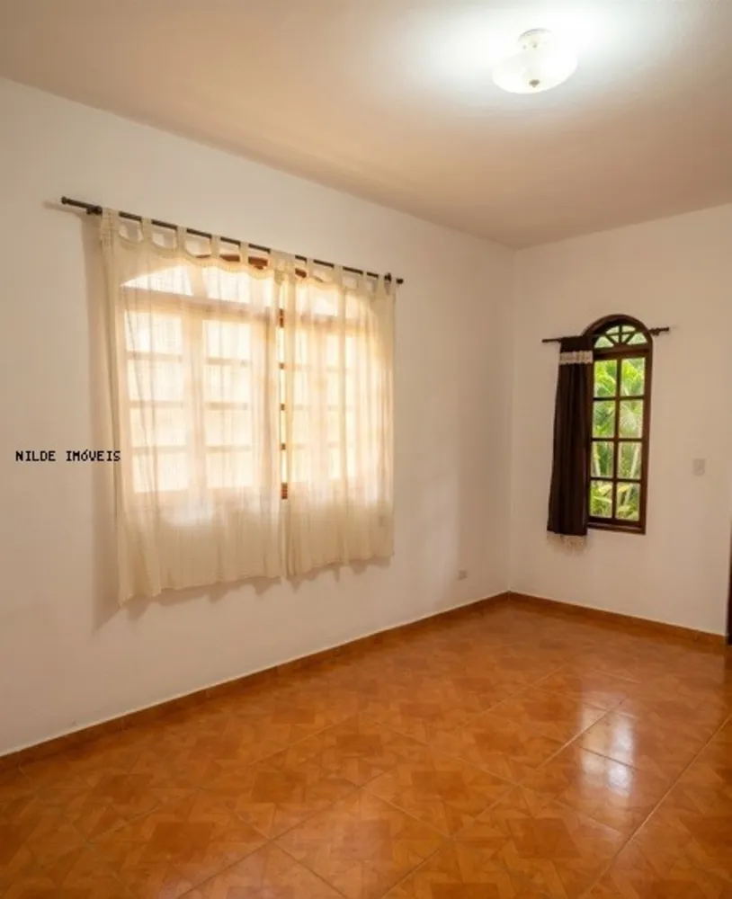 Casa, 3 quartos, 200 m² - Foto 1