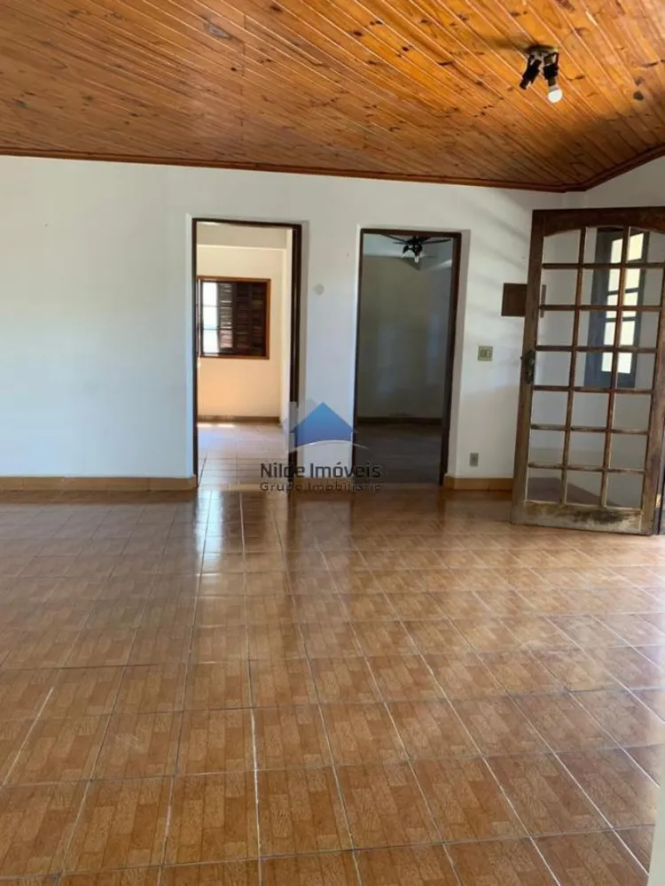Casa, 2 quartos, 227 m² - Foto 1