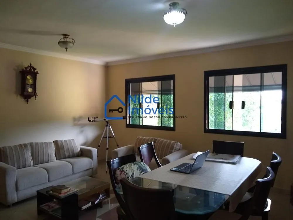Sobrado, 3 quartos, 230 m² - Foto 1