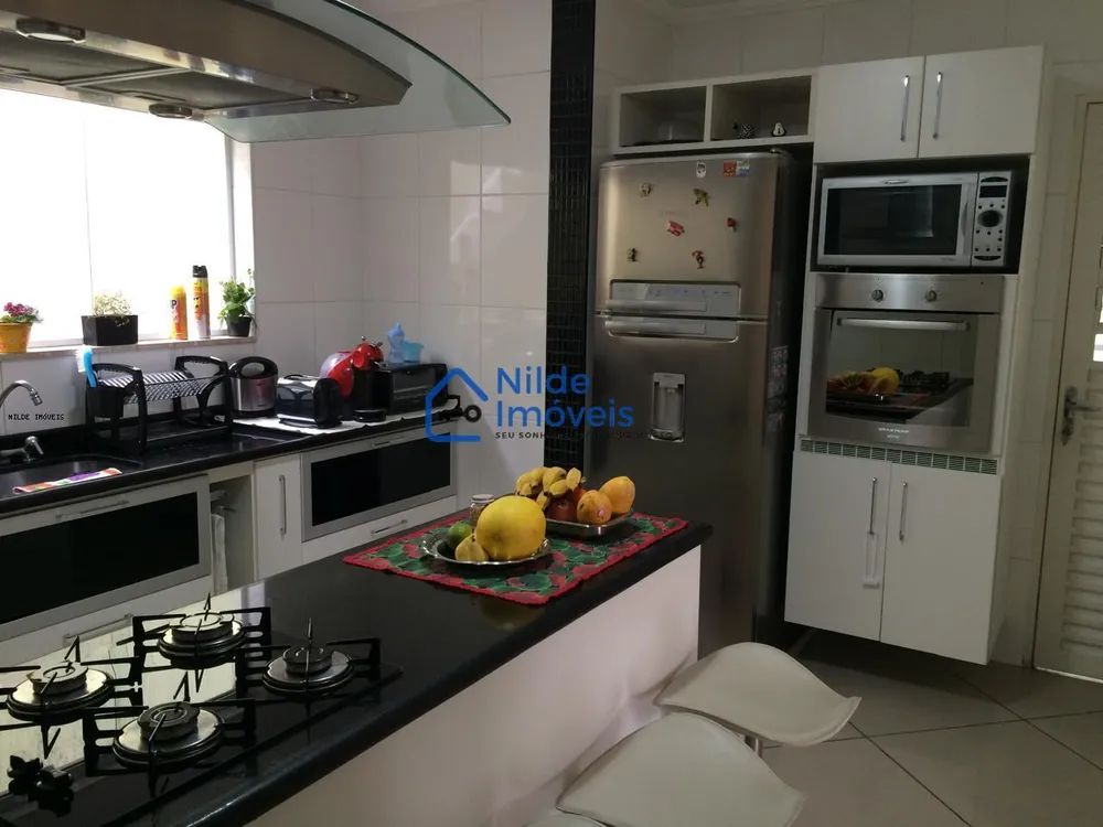 Sobrado, 3 quartos, 200 m² - Foto 6