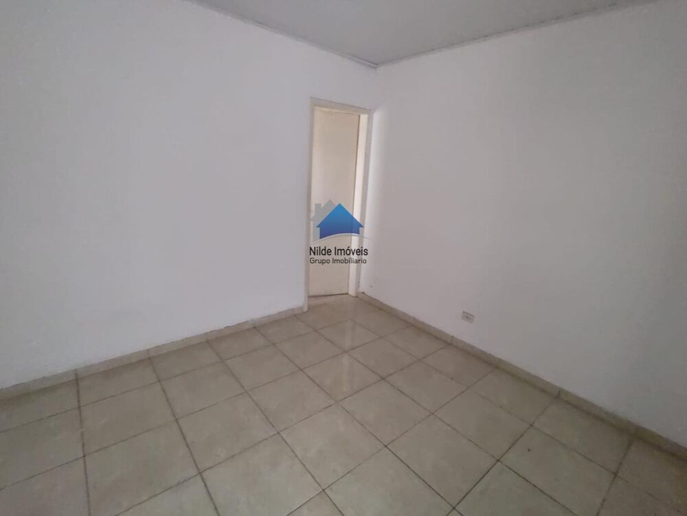 Casa para alugar com 1 quarto, 20m² - Foto 5