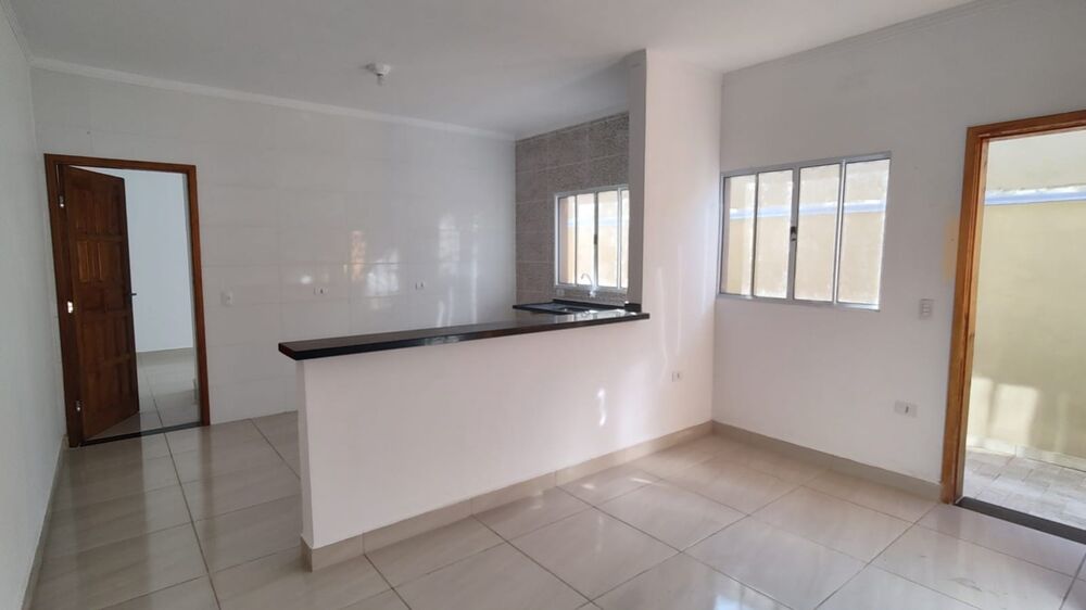 Casa, 2 quartos, 66 m² - Foto 1