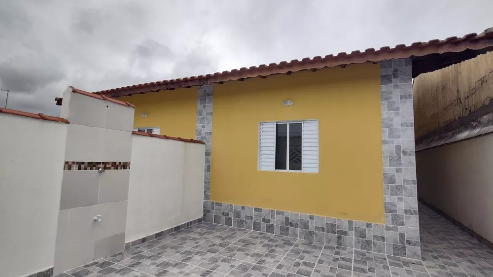 Casa à venda com 2 quartos, 125m² - Foto 2