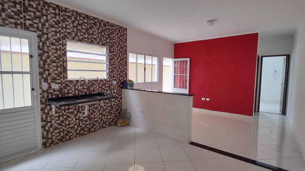 Casa à venda com 2 quartos, 125m² - Foto 1