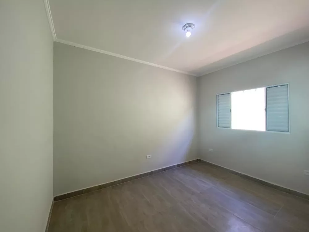 Casa à venda com 2 quartos, 76m² - Foto 4