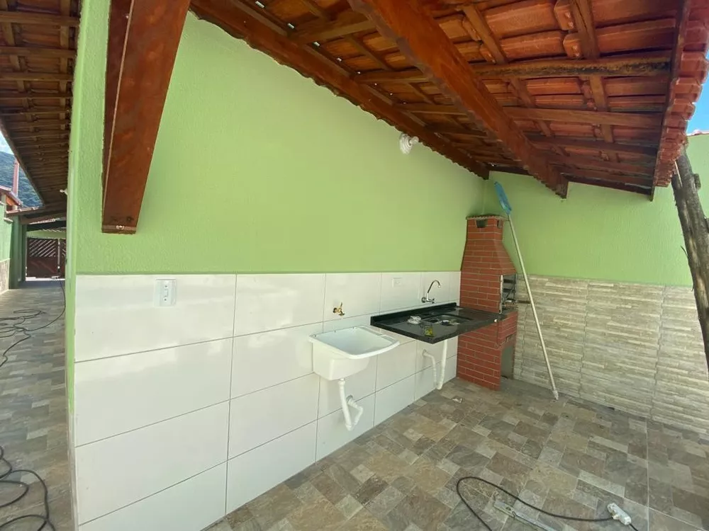 Casa à venda com 2 quartos, 76m² - Foto 2