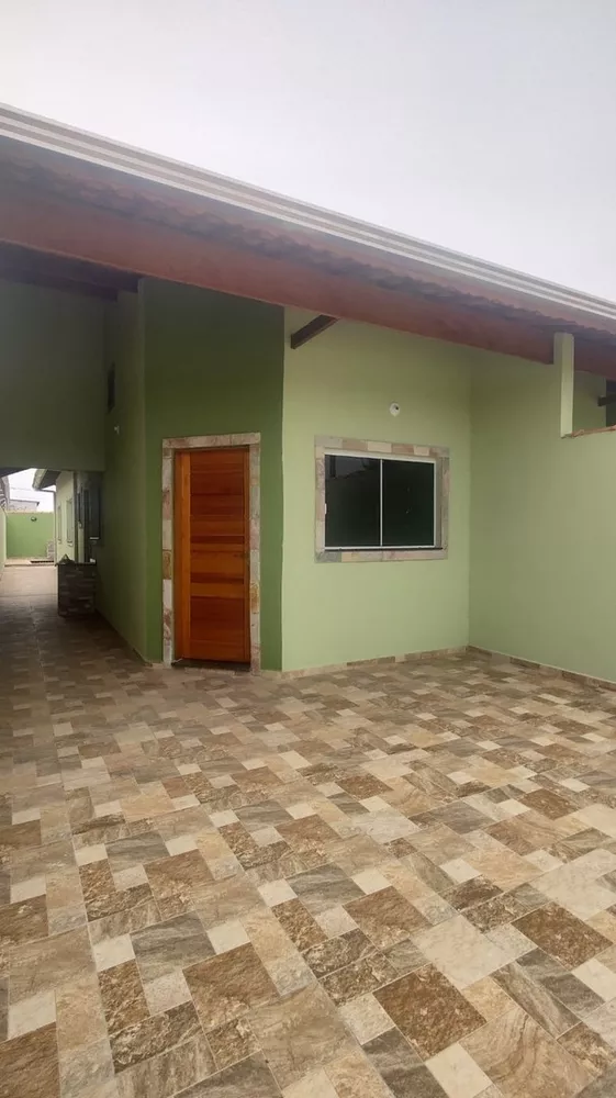 Casa à venda com 2 quartos, 60m² - Foto 1