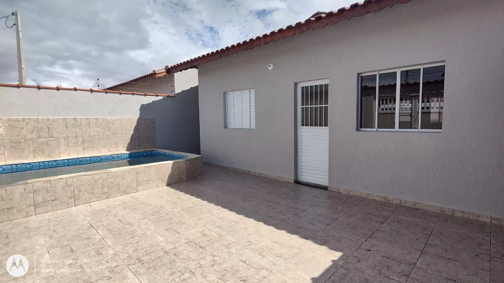 Casa à venda com 2 quartos, 68m² - Foto 1